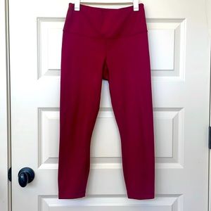 Yogalicious Lux Capri Yoga Leggings